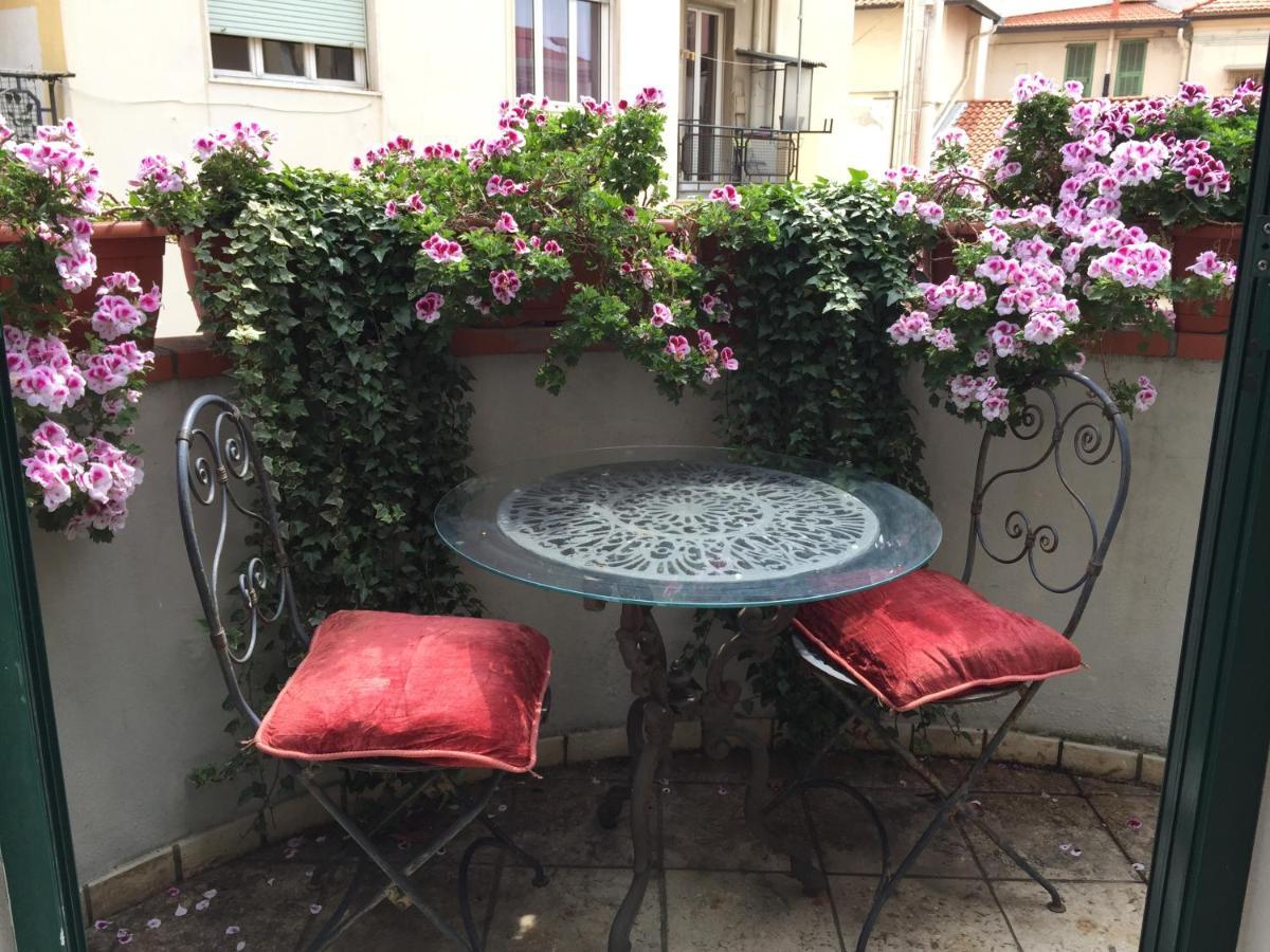Twins Apartments Sanremo Bagian luar foto